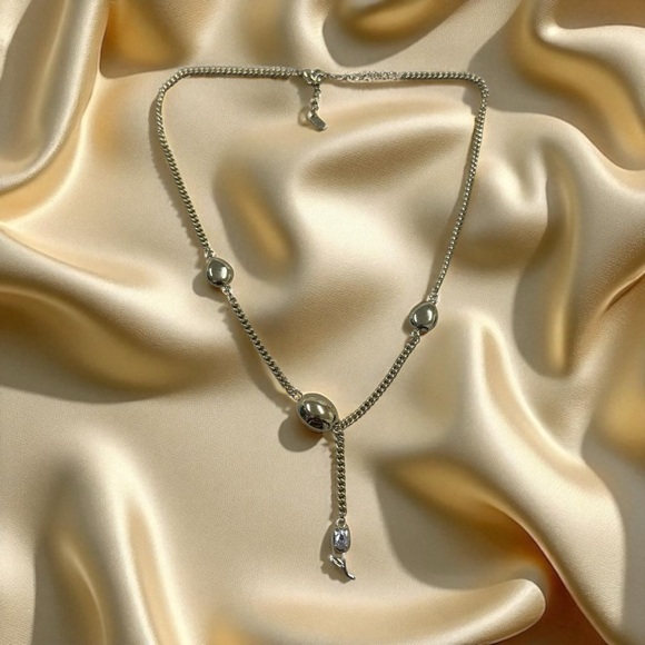 14k Gold Electroplated Necklace with Beads and a Tulip Flower Charm - Picture 3 of 4